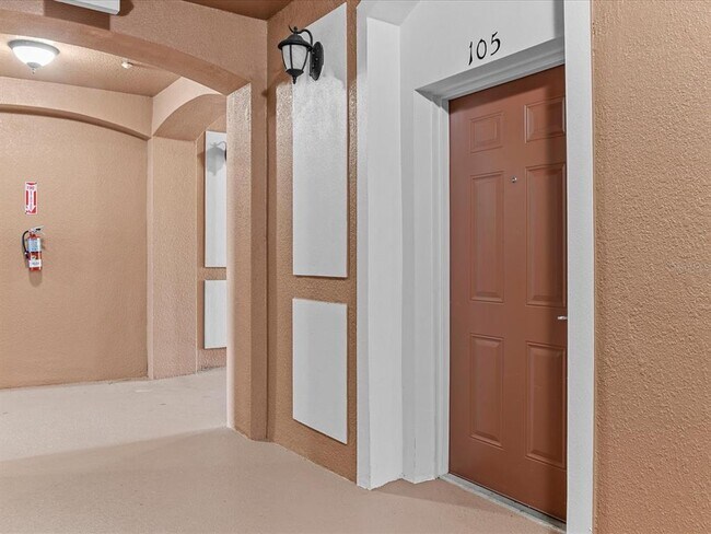 Building Photo - 8296 Portofino Dr