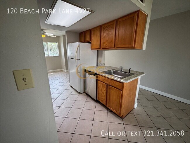 Foto del edificio - 120 Beach Park Ln