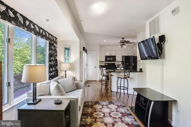 Foto del edificio - 74 Rockcrest Cir