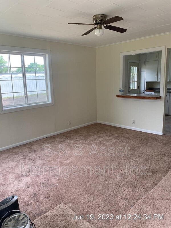 Foto del edificio - 3412 N Larch St
