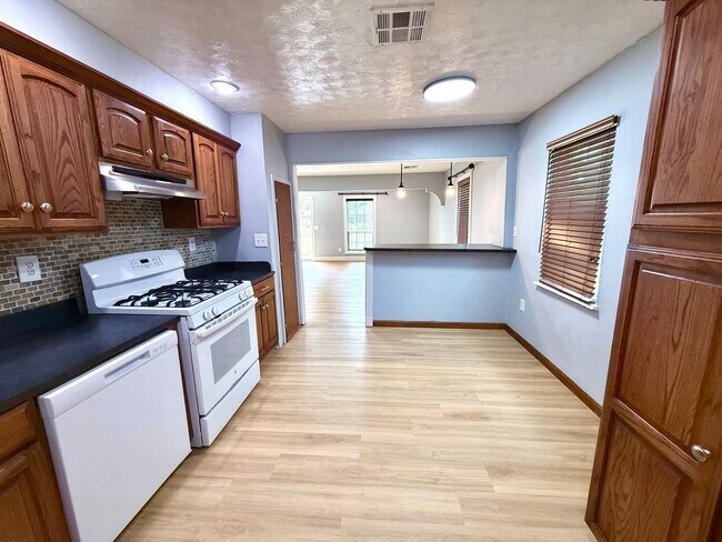 Foto del edificio - Cute 2BD 1BA Home in Midwest City!!!