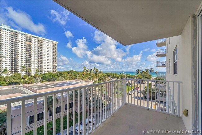 Foto del edificio - 1401 S Ocean Dr