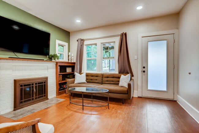 Foto del edificio - 3930 SE Washington St