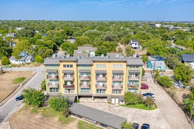 Foto del edificio - 807 E 14th St