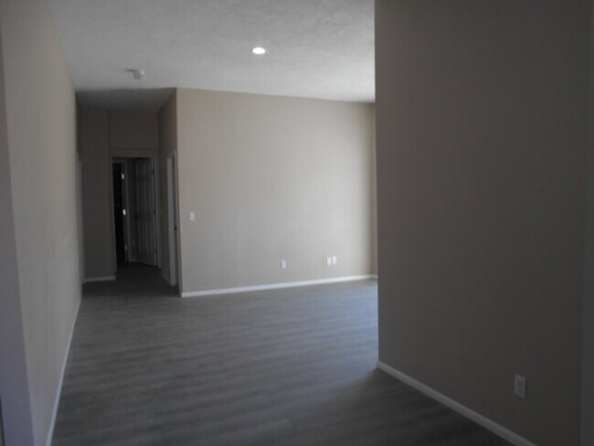 Building Photo - 1129 Goff Blvd SW