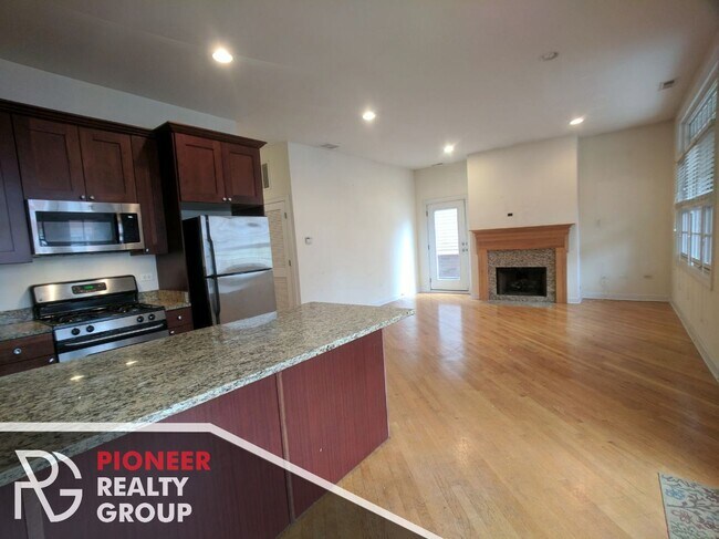 Foto del edificio - 1442 W Belmont Ave