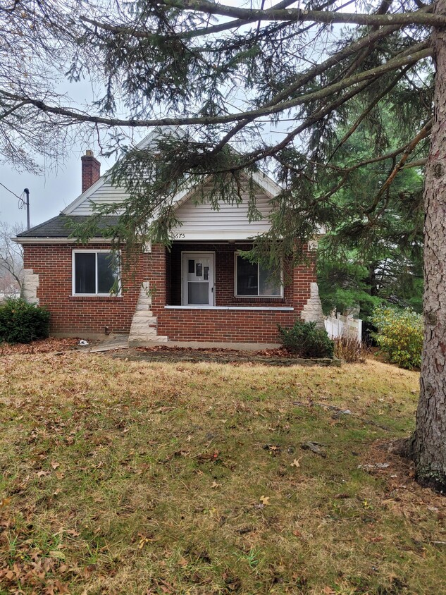 Primary Photo - 3675 Hubble Rd