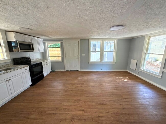 Building Photo - 5168 Crooked Ln