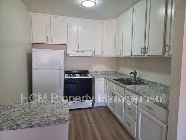 Building Photo - 10075 Tujunga Canyon Blvd
