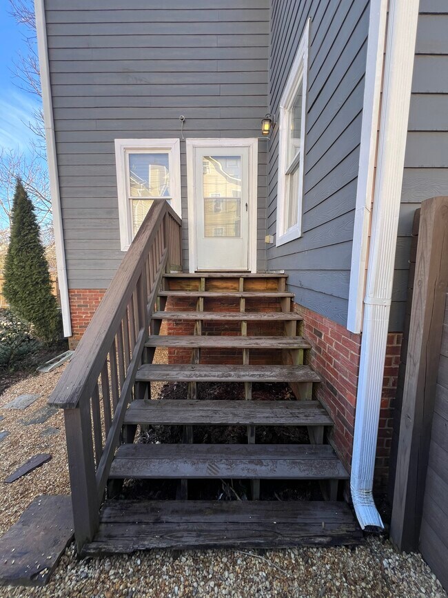 Foto del edificio - 562 Terry St SE