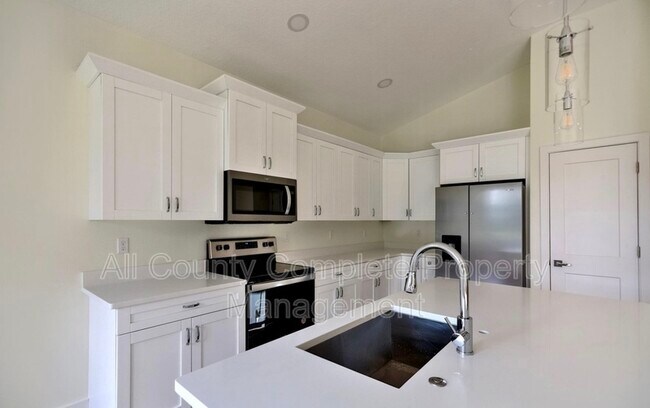 Foto del edificio - 4194 University Blvd N