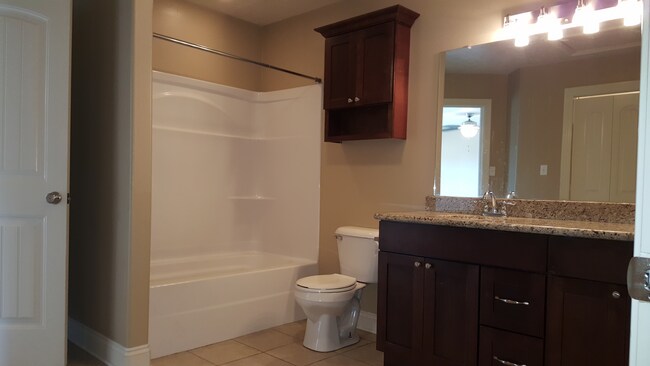 Building Photo - 519 Woodland Pky