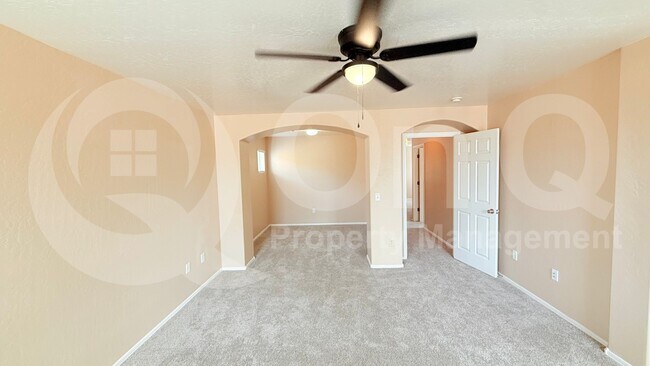 Foto del edificio - 6022 N Florence Ave