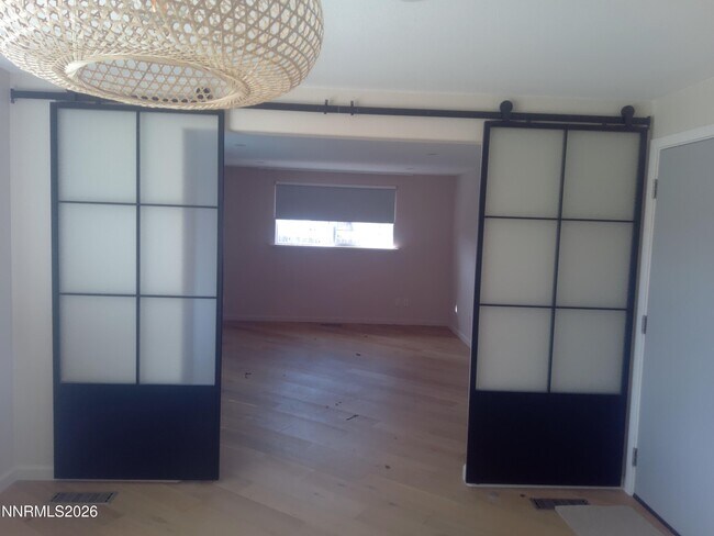 Foto del edificio - 1520 Cherokee Trail