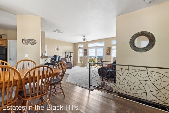Building Photo - 4 br, 3 bath House - 25110 Little Teton Road