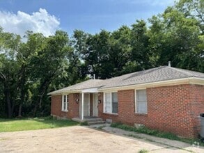 Building Photo - 3829 Dismount St