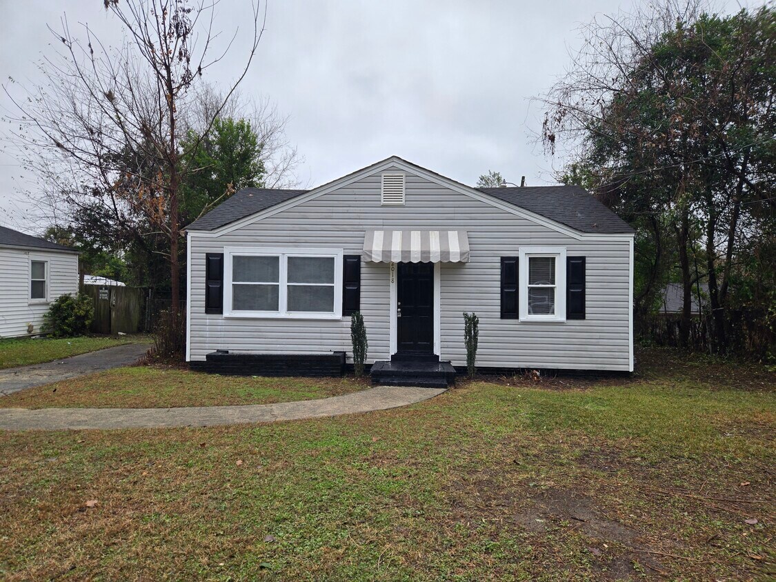 Foto principal - 2018 Lanier Dr