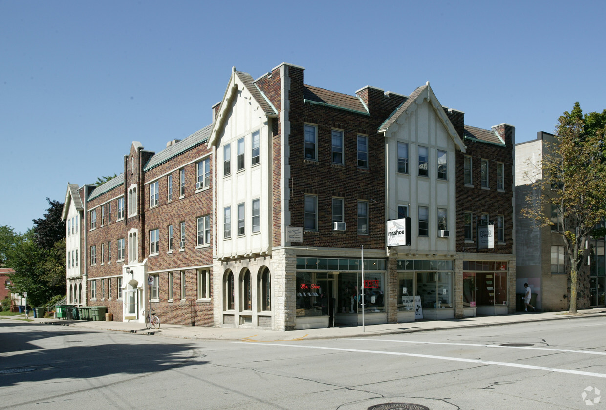 Building Photo - Farwell Studio Apartments