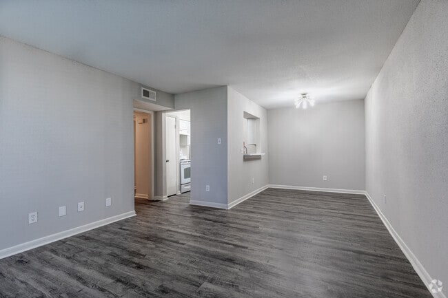 1 BR, 1 BA - 720SF Living and Dining - Memorial Fountain