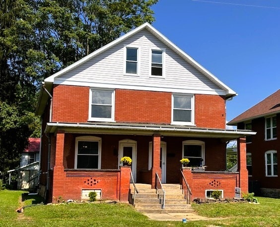 Building Photo - 721 E Main St