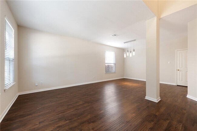 Building Photo - 8602 Glen Canyon Dr