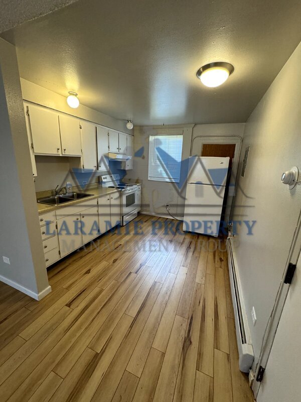 Foto del edificio - 411 S 26th St