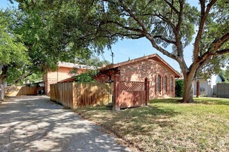 Building Photo - 8102 Ceberry Dr