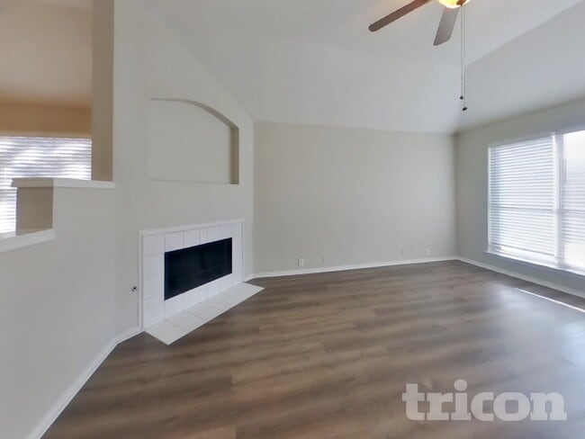 Building Photo - 4429 Spanish Oak Cir