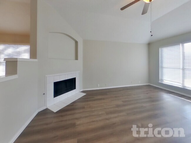 Foto del edificio - 4429 Spanish Oak Cir