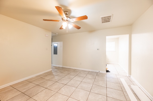 Building Photo - 3308 Park Blvd