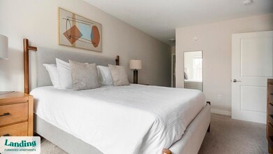 Building Photo - 2 Trl Run