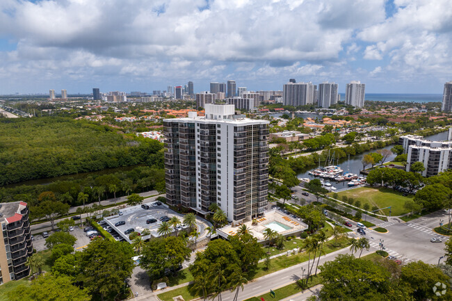 Building Photo - Coronado Towers