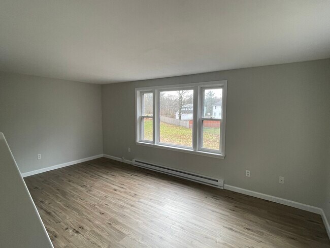 Living room - 9 Knox Ct