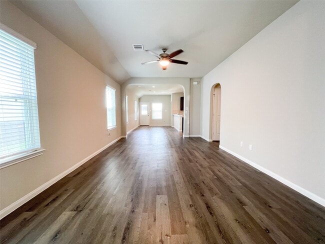 Building Photo - 6515 James Michael Dr