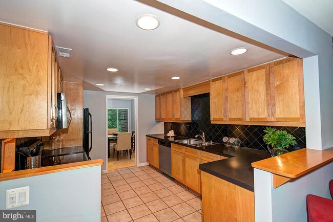 Building Photo - 11519 Hearthstone Ct