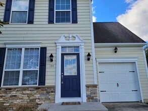 Building Photo - 130 Lexington Pl