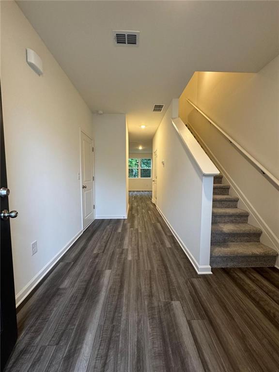 Building Photo - 87 Ingleton Dr