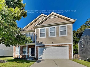 Building Photo - 11701 Oak St