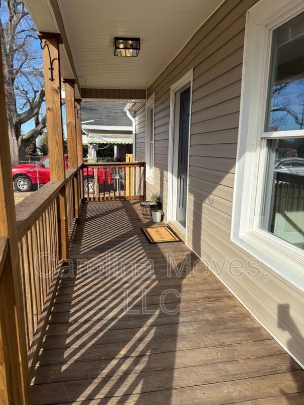 Building Photo - 26 8th St