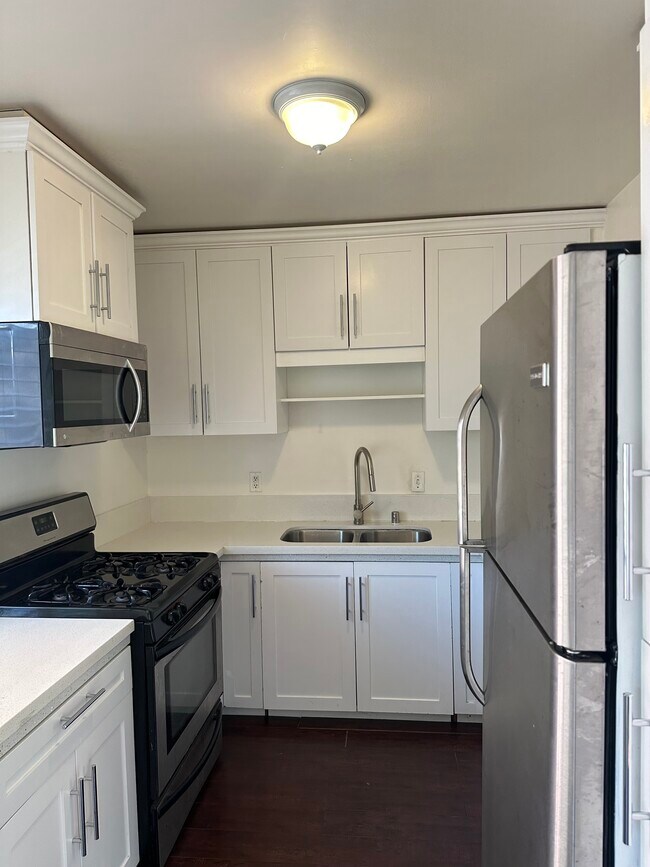 Foto del edificio - 10786 Missouri Ave