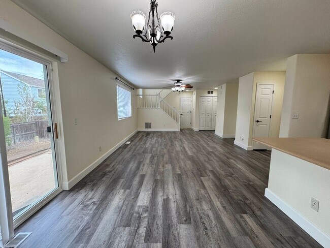 Building Photo - 1832 Riverwalk Pkwy