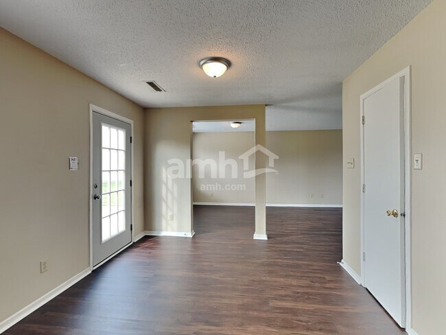 Foto del edificio - 5842 N Quincy Drive