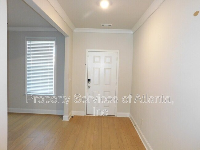 Foto del edificio - 930 Elderberry Ct