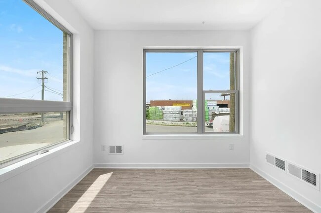 Foto del edificio - 3001 Schirra Ln