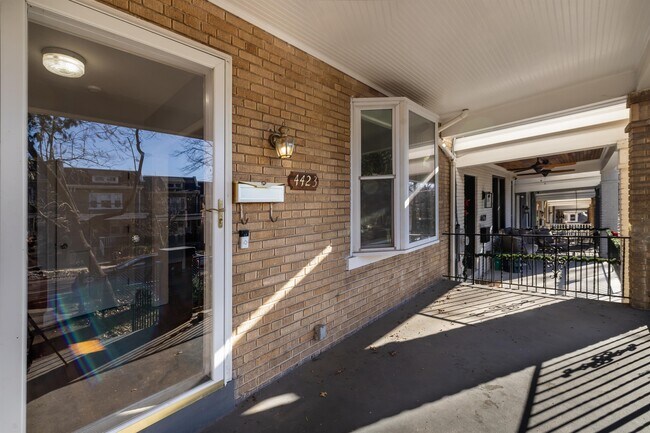 Foto del edificio - 4423 3rd St NW