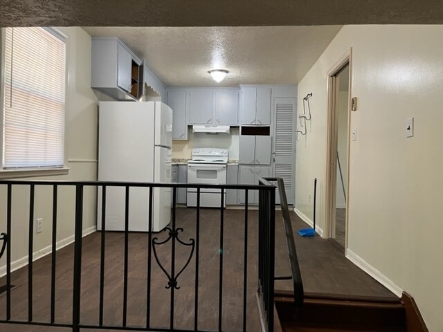 Building Photo - 3313 Panorama Dr