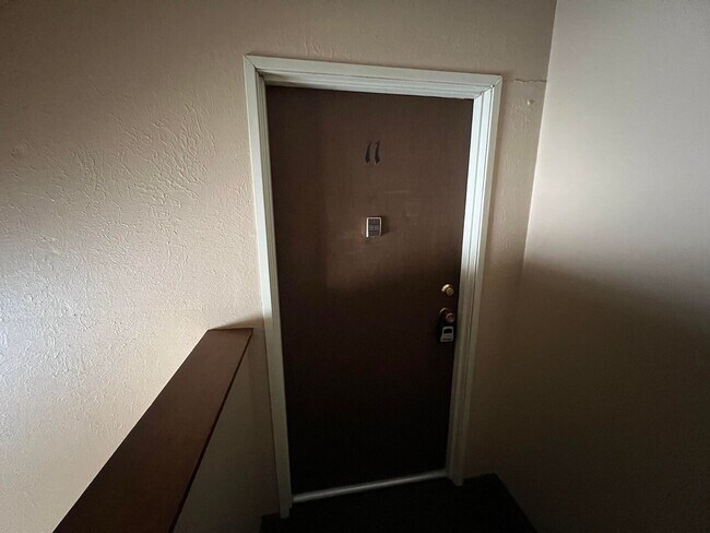 Foto del edificio - 709 Meadow Lane Court SE