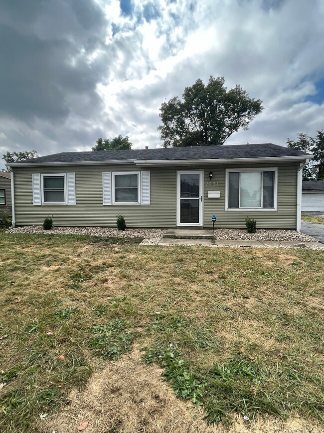 Building Photo - 2091 Penrose Dr