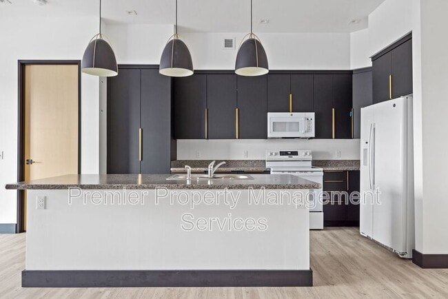 Foto del edificio - 2310 First Ave N