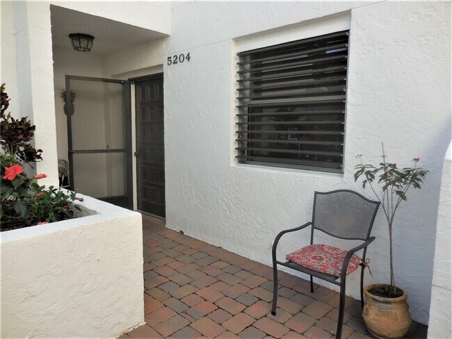 Foto del edificio - 5204 Marsh Field Ln